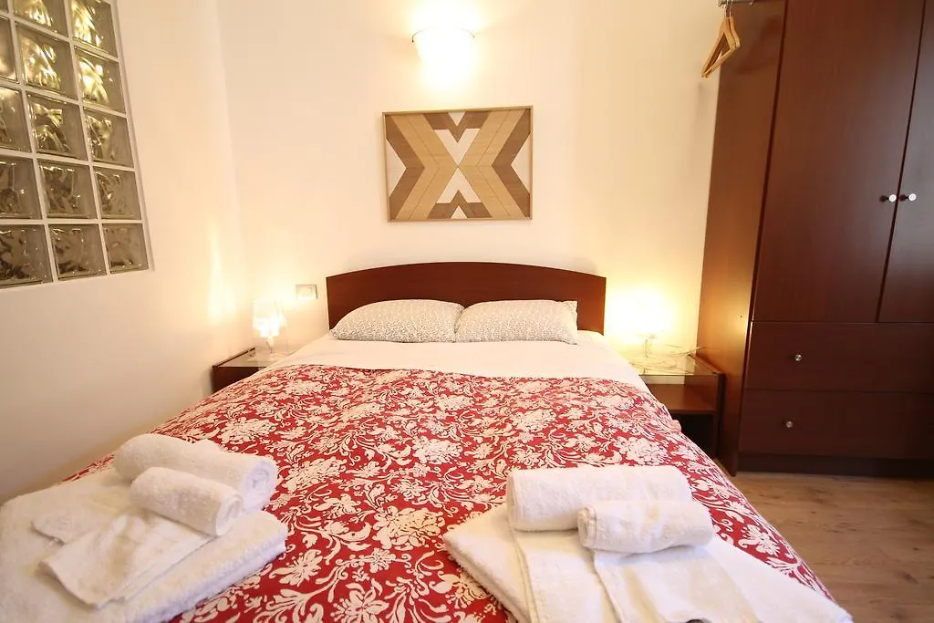 Sant'Agostino Apartment Navigli Milan Italy